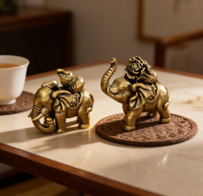 Home & Kitchen > Home Decor > Home Decor Accents > Sculptures Decoration Elephant Made Of Brass 3.4cm 2pc