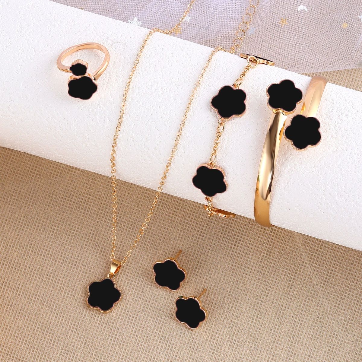 1Set Five-petal Flower  Jewelry Set Women Simple Oil Drip Lucky Flower Necklace Party Jewelry Earrings Decor A-2049-2056-1