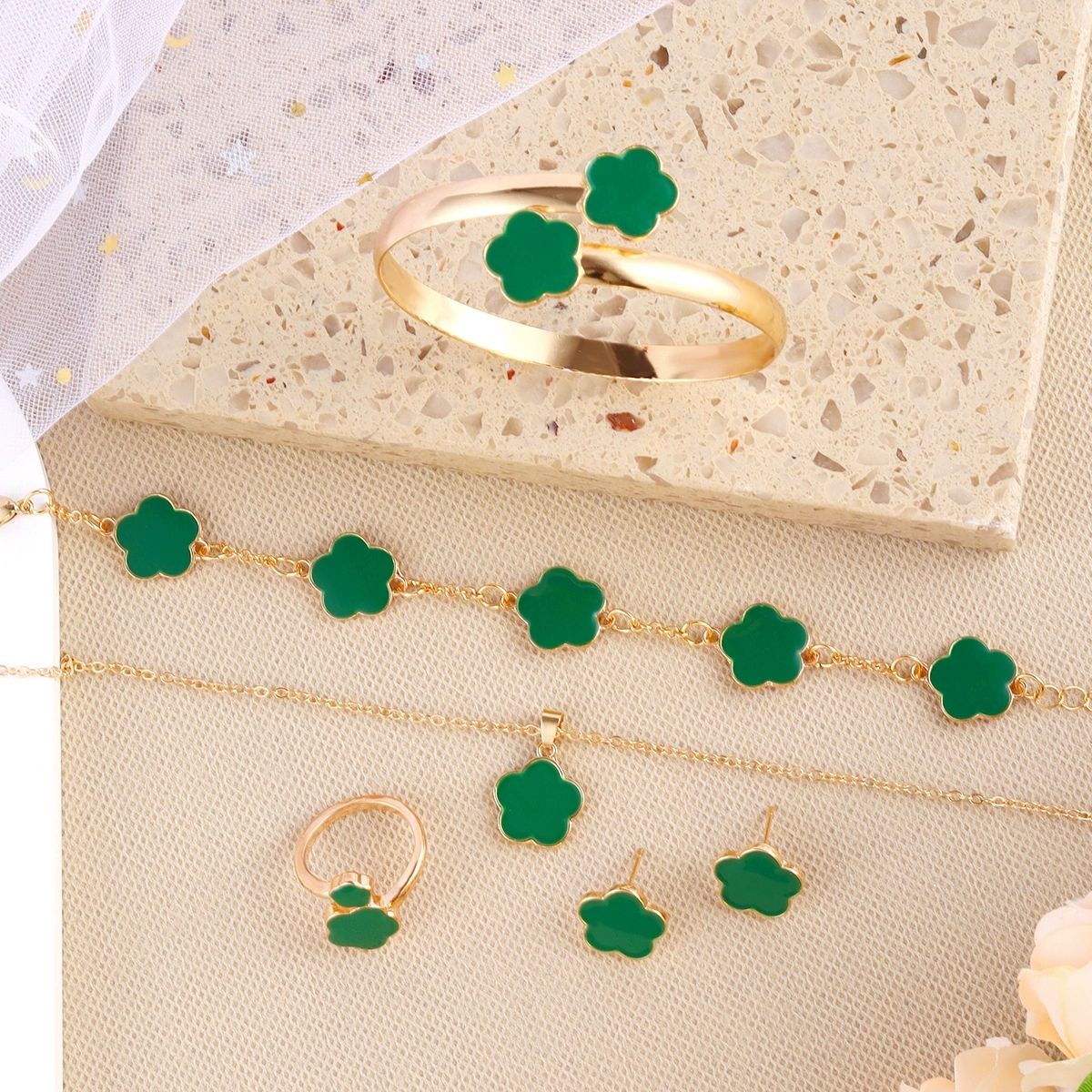 1Set Five-petal Flower  Jewelry Set Women Simple Oil Drip Lucky Flower Necklace Party Jewelry Earrings Decor A-2049-2056-1