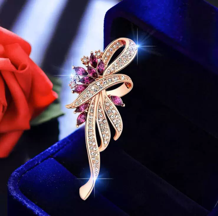 Fashion Crystal Brooch Elegant Bauhinia Brooches Lapel Pin Rhinestone Brooches Wedding Corsage Women Jewelry  A-1578