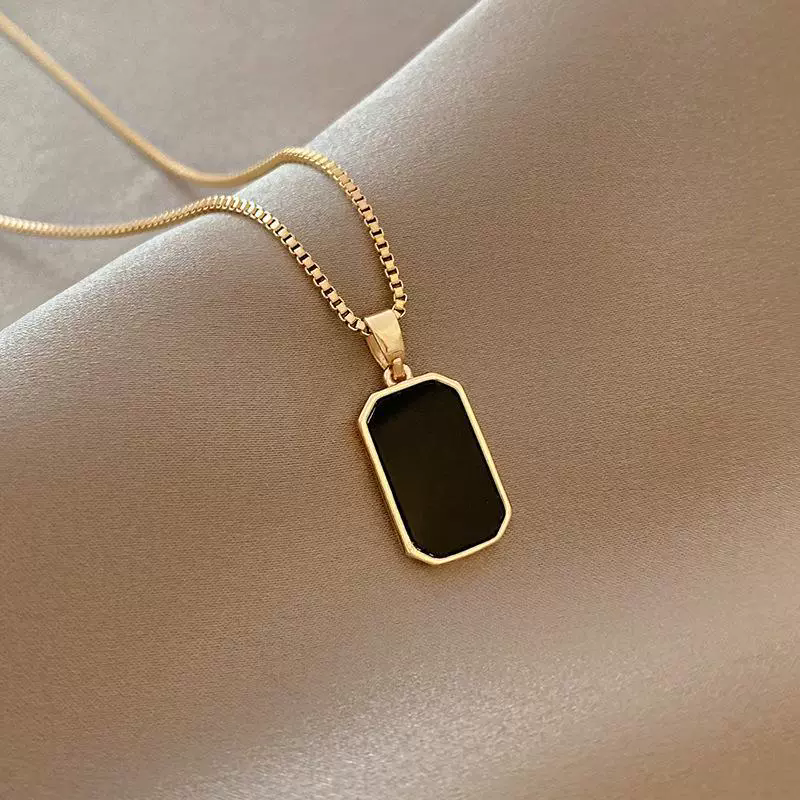 Stainless Steel Minimalist Rectangular Pendant Korean Black Epoxy Women's Gold Necklace Exquisite Long Jewelry Gift A-1667