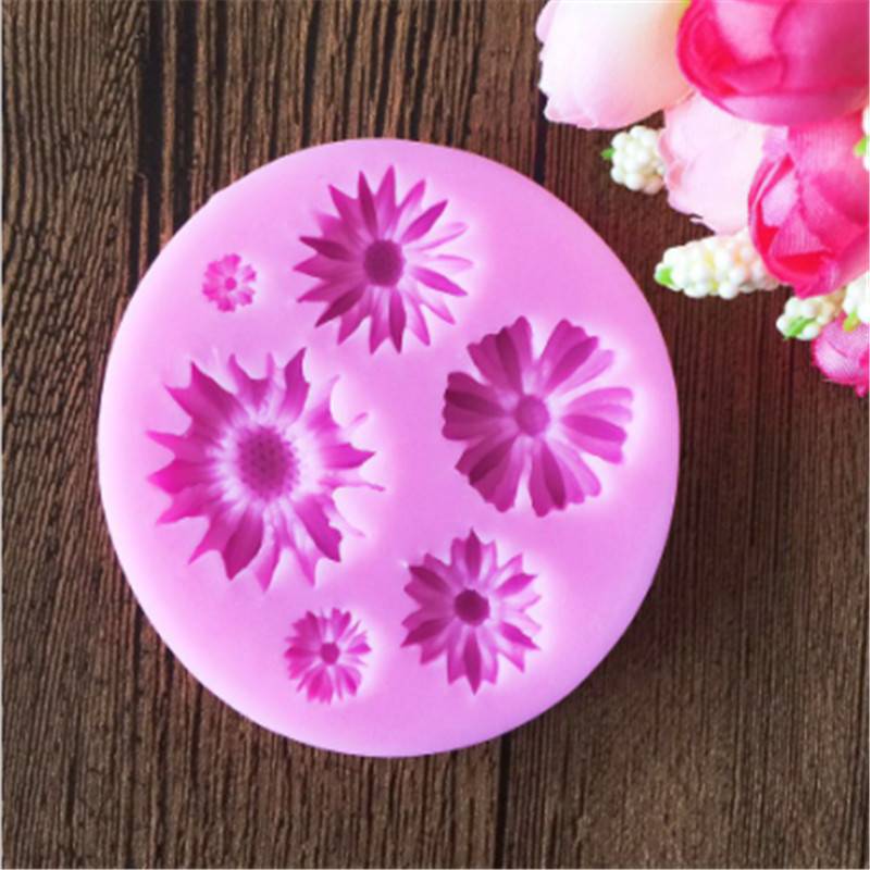 DIY Daisy Flower Silicone Mold Fondant Mold Cake Decorating Tools Kitchen Cake Mold 3D Silicone Baking Mould  D12--2
