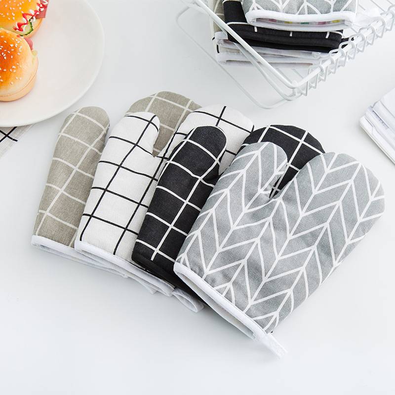 1pc High temperature heat resistant gloves Thickened insulated kitchen oven microwave anti-scalding gloves Baking tools