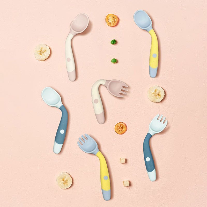 Silicone Spoon For Baby Utensils Set Auxiliary Food Toddler Learn To Eat Training Bendable Soft Fork Infant Tableware &E-989