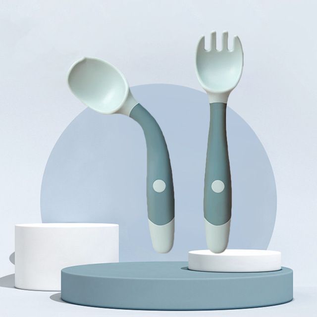 Silicone Spoon For Baby Utensils Set Auxiliary Food Toddler Learn To Eat Training Bendable Soft Fork Infant Tableware &E-989