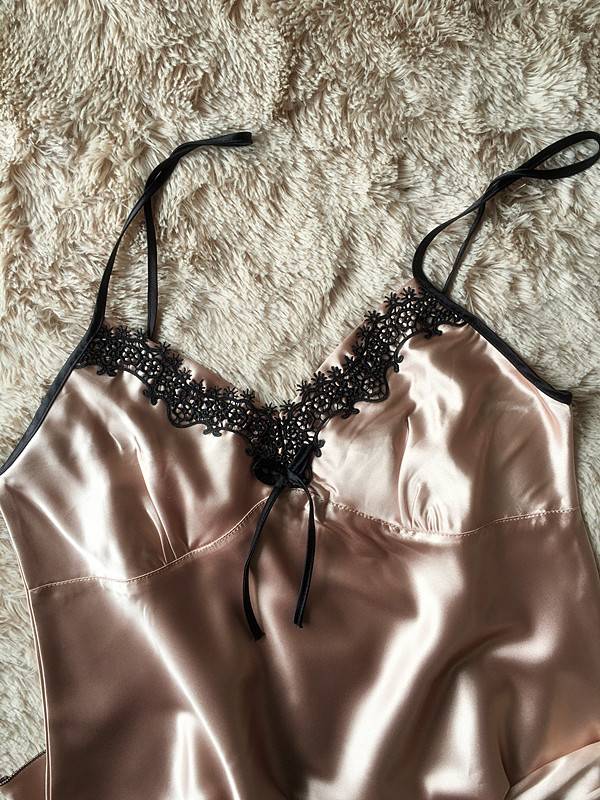 sexy women's lace silk satin pajamas sets free shipping 2017 new design short pants pyjamas sets V-neck suspenders pijamas sets FZ-140