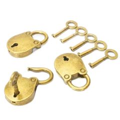 Unlock the Charm of the Past with This Mini Old Vintage Metal Lock and Key Padlock （Note: The size description is included in the picture。After sales caused by size will not be accepted.）C-542