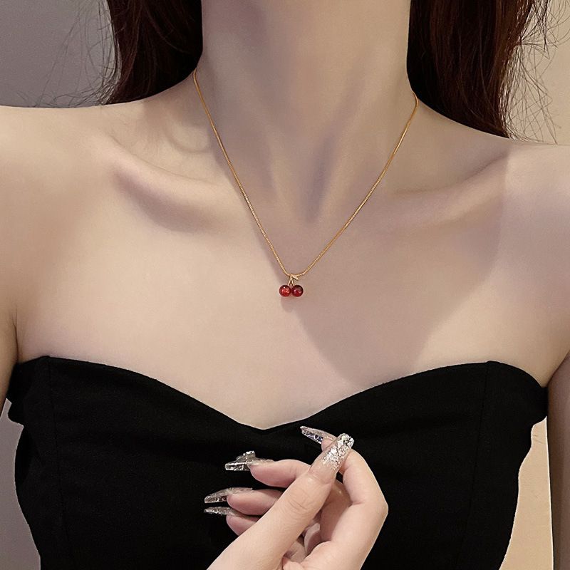 New Wine Red Cherry Gold Color Pendant Necklace For Women Personality Fashion Necklace Wedding Jewelry Birthday Gifts A-2070