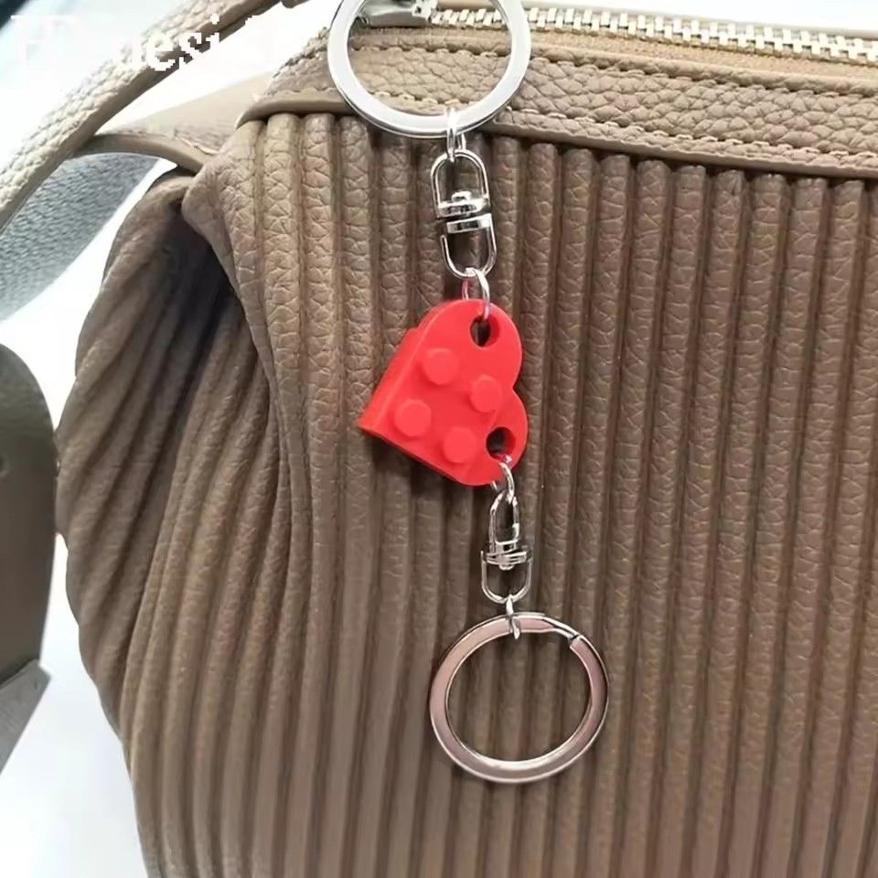 Couple Style Charming Heart-shaped Keychain Set -2 pcs Matching Design, Perfect Valentine's Day Gift for Girlfriend or Boyfriend