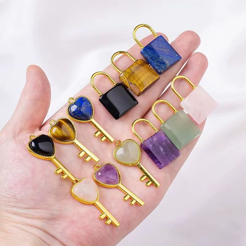 Natural crystal Gemstone Lovers Lock Key Pendant Love Shape Energy Necklace jewelry Reiki Beloved Female Valentine's Day Gif