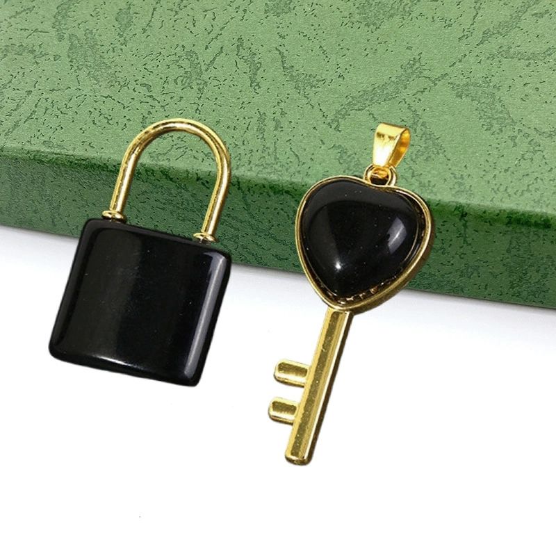 Natural crystal Gemstone Lovers Lock Key Pendant Love Shape Energy Necklace jewelry Reiki Beloved Female Valentine's Day Gif