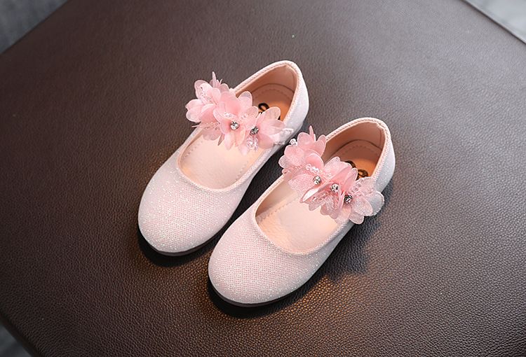 1 pair of Korean fashion children's small flower single shoes princess shoes children's crystal soft soled dance shoes