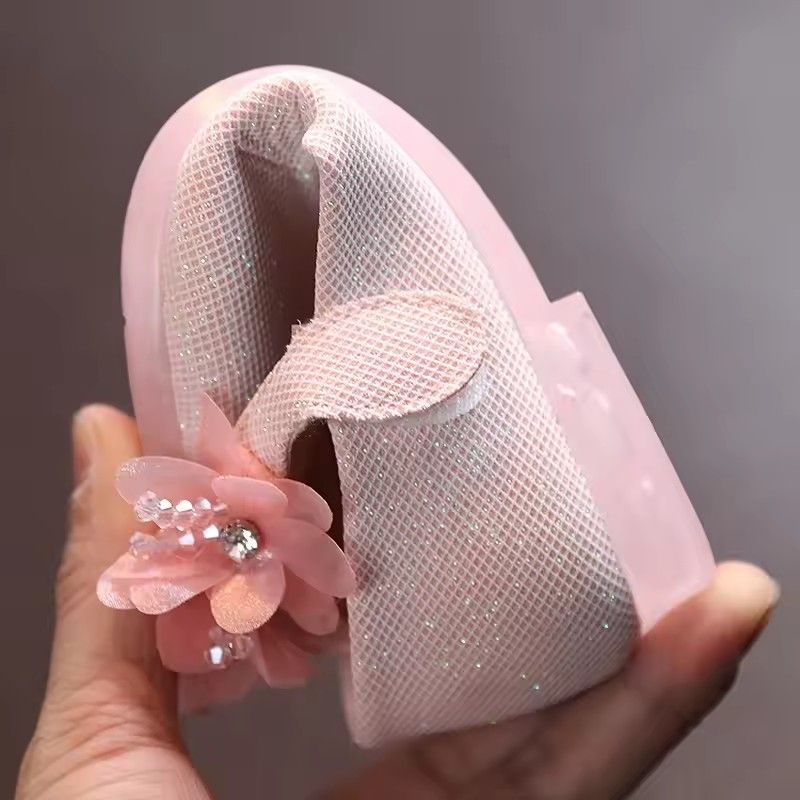 1 pair of Korean fashion children's small flower single shoes princess shoes children's crystal soft soled dance shoes