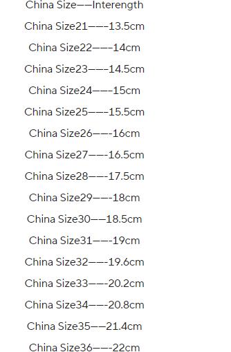 A pair of breathable mesh children's casual sports shoes for men and women, anti slip children's sports shoes