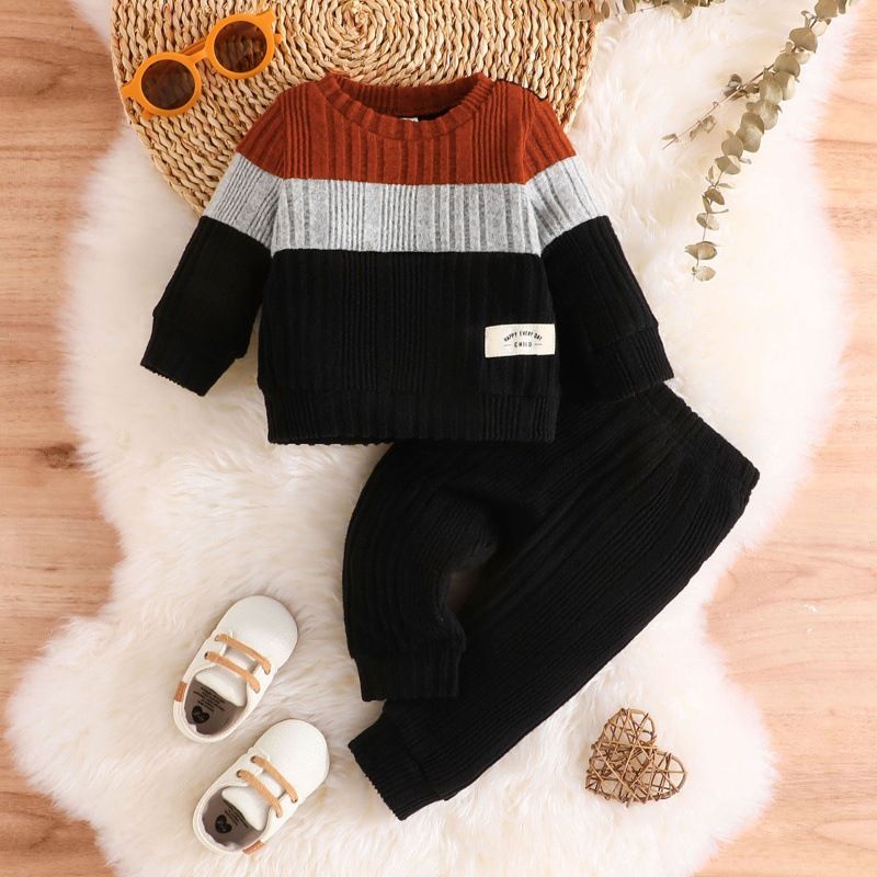 1 set of boys' long sleeved warm winter clothes and pants set, newborn clothing set