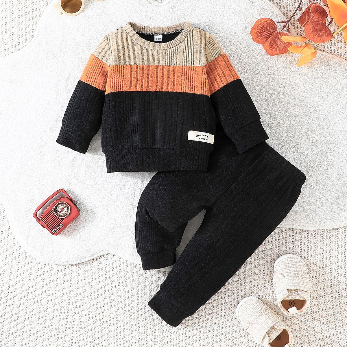 1 set of boys' long sleeved warm winter clothes and pants set, newborn clothing set