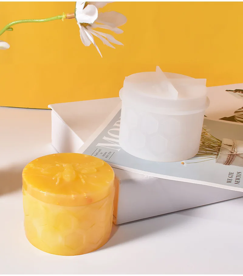 1PC   Bee Can Gypsum Silicone Mold Handmade Gift Resin Candle Cup Ceramic Storage Box Mold Home Crafts Decoration Drop Glue Mold