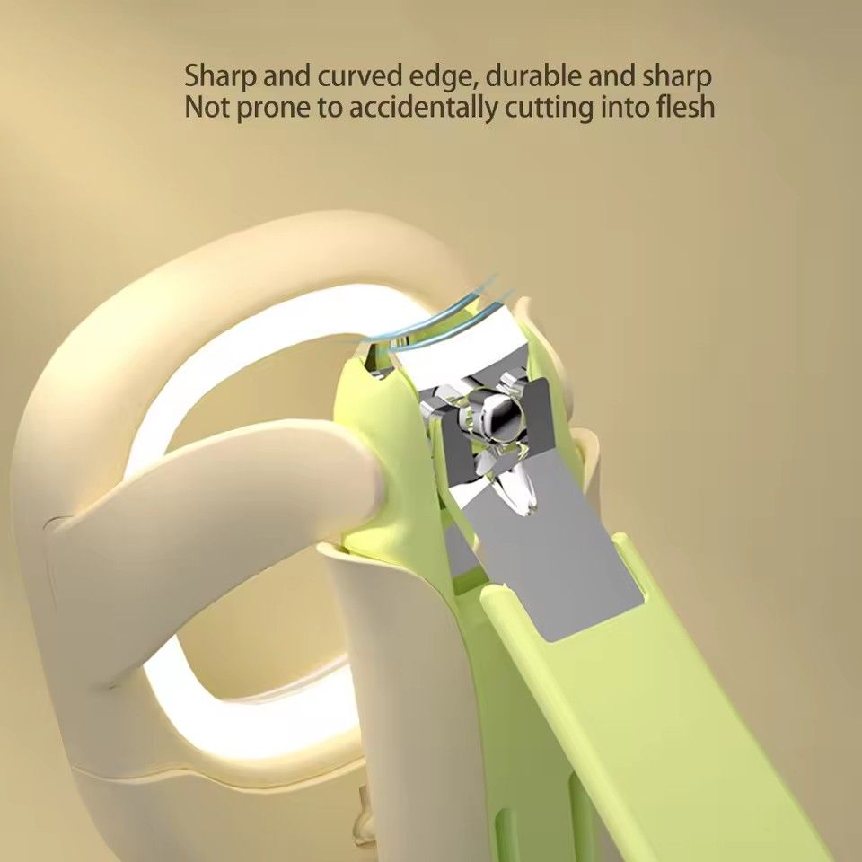 1PC Baby luminous nail clipper, stainless steel nail clipper, waterproof strap, magnifying glass, LED light nail clipper
