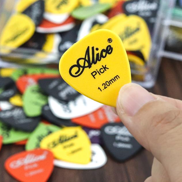 50Pcs Guitar Pick Original Sound Electric Bass Moderator Guitars Accessories Music Instruments Free Shipping