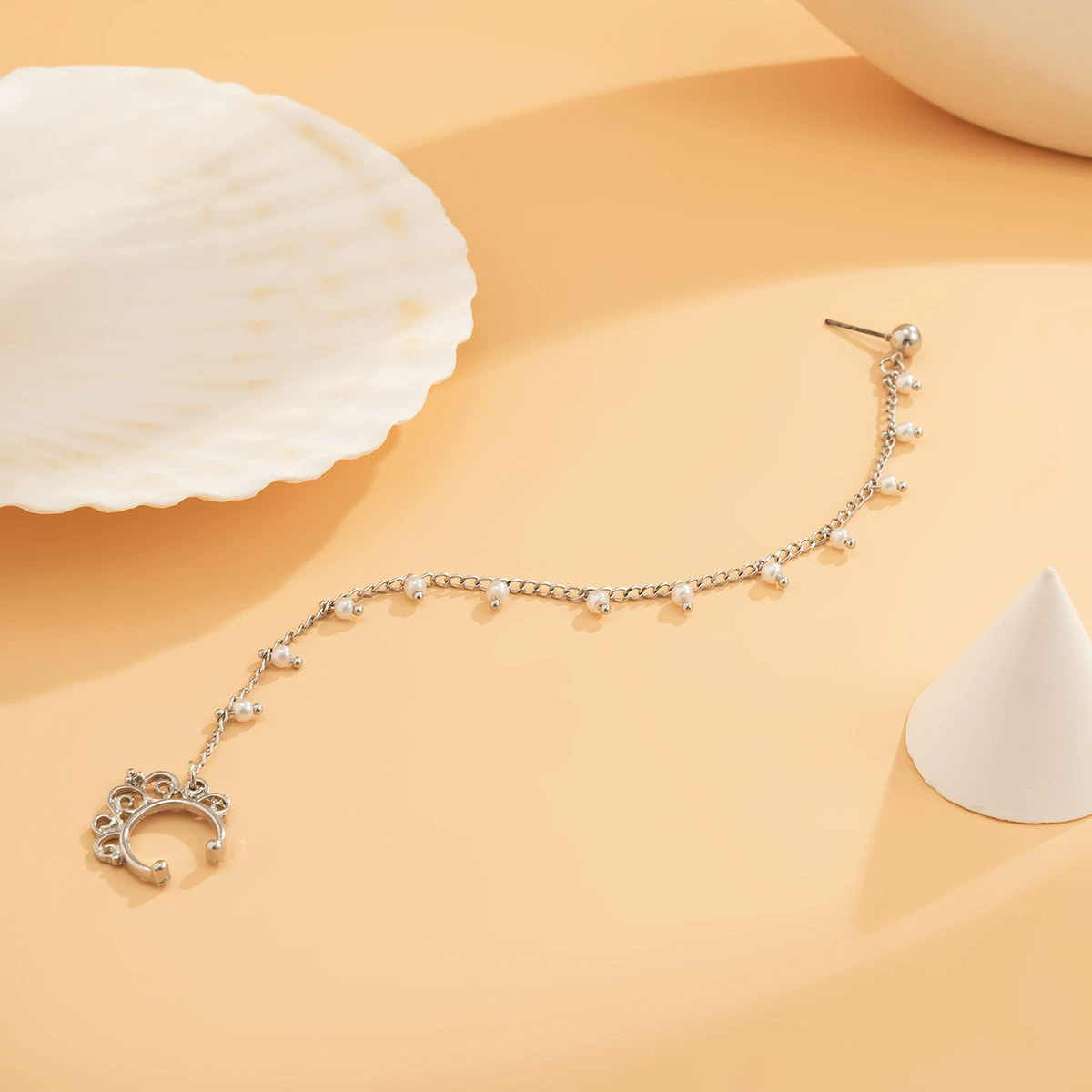 1PC Boho Indian Style Nose Chain Earrings Nose Clip For Women Pearl Butterfly Tassel Nose Ring NonPierceingDangleEarringsJewelry A-2195