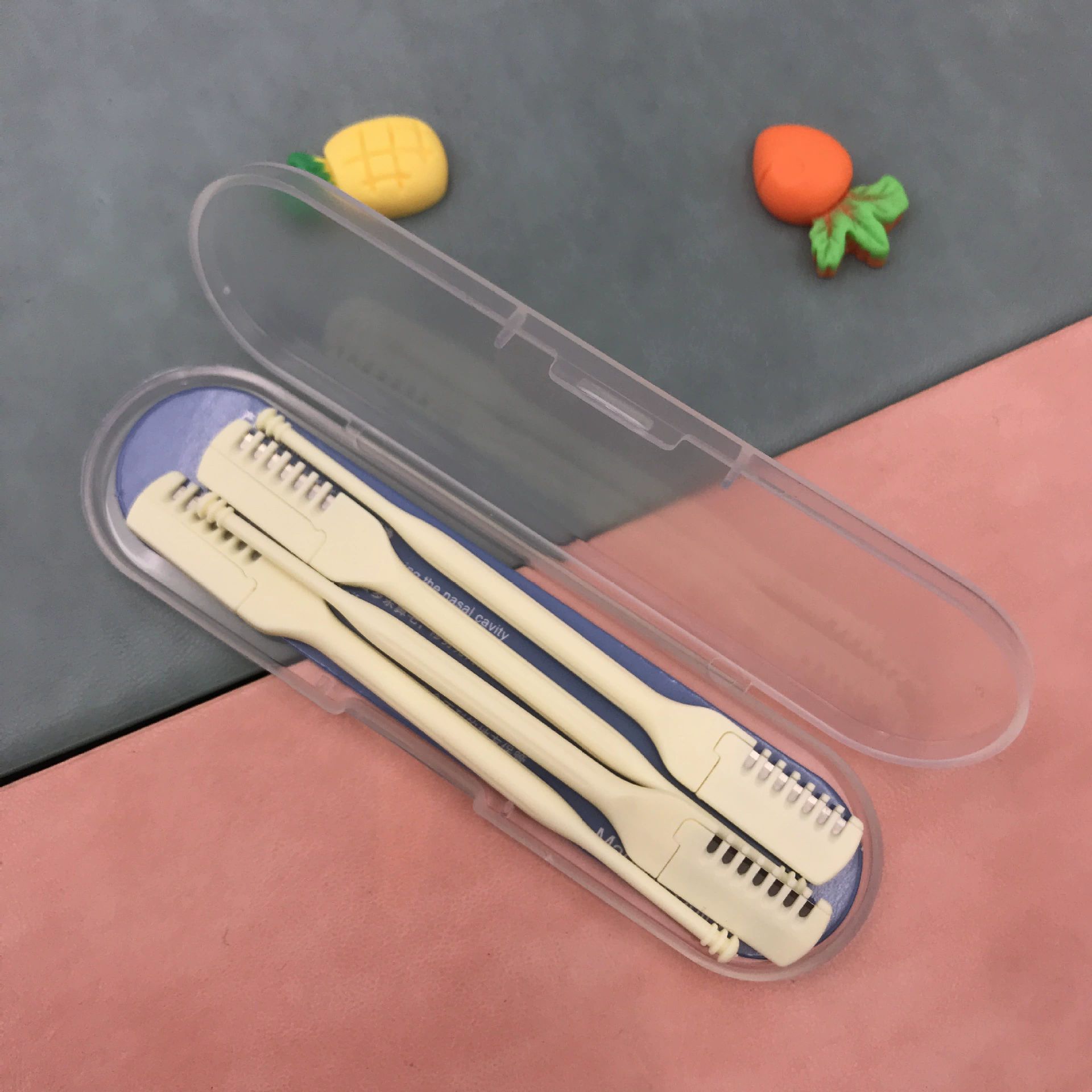 Double-head Comb Nose Hair Trimmer Reusable Nose Hair Scraper Clean Remover Small Manual Hair Removal Shaving Scissors Tools C-676