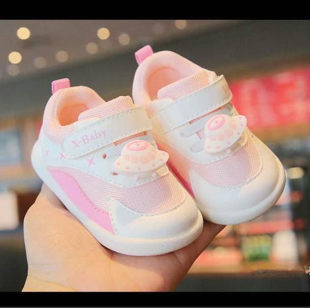 1 Pair of  Spring and Autumn baby walking shoes for 0-3 years oldsoft soled anti slip baby shoesprewalker