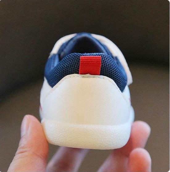 1 Pair of  Spring and Autumn baby walking shoes for 0-3 years oldsoft soled anti slip baby shoesprewalker
