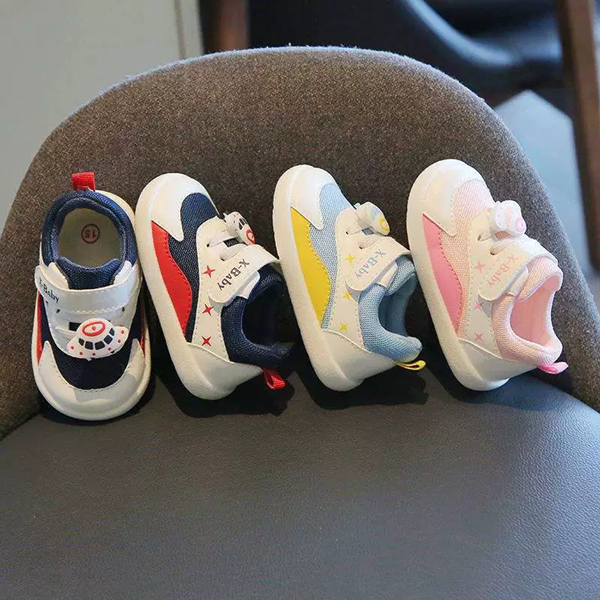 1 Pair of  Spring and Autumn baby walking shoes for 0-3 years oldsoft soled anti slip baby shoesprewalker