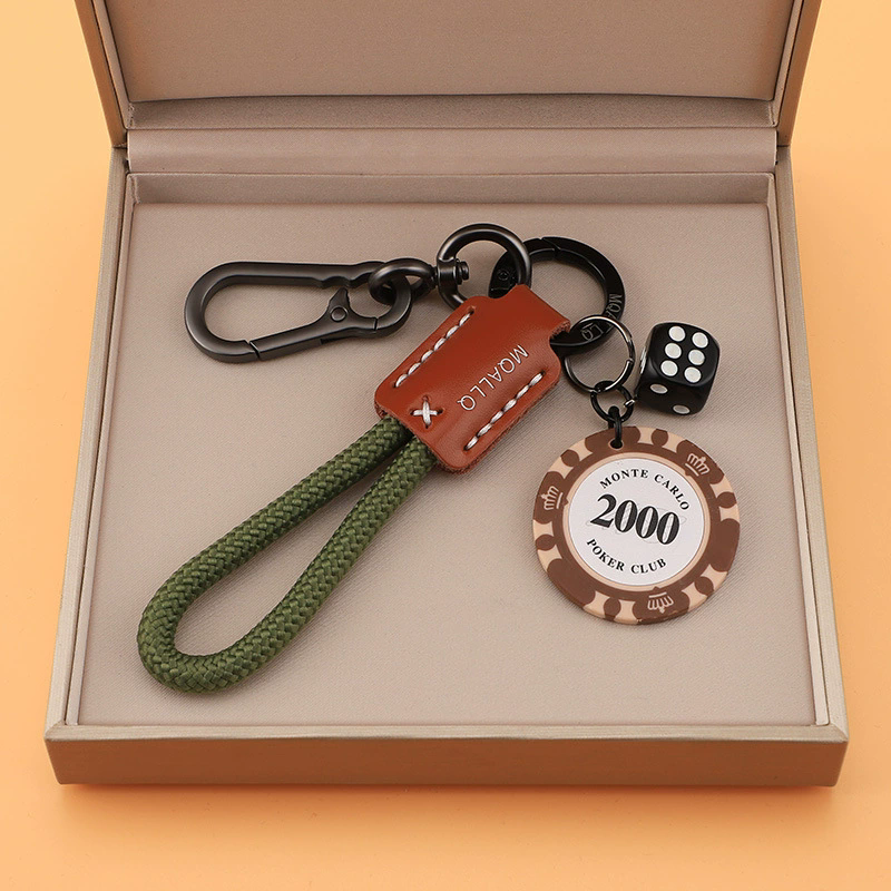 High-end Cowhide Lucky Chips, Car Keychains Pendants Couple Personalities Men's and Women's Bags Pendants Circles Chains Trends