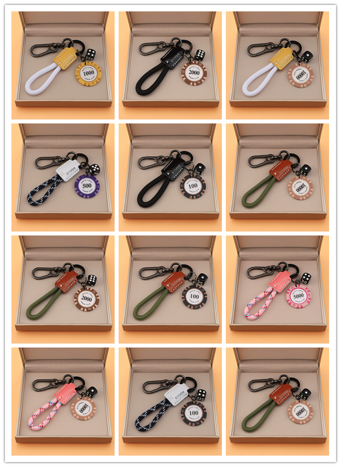 High-end Cowhide Lucky Chips, Car Keychains Pendants Couple Personalities Men's and Women's Bags Pendants Circles Chains Trends