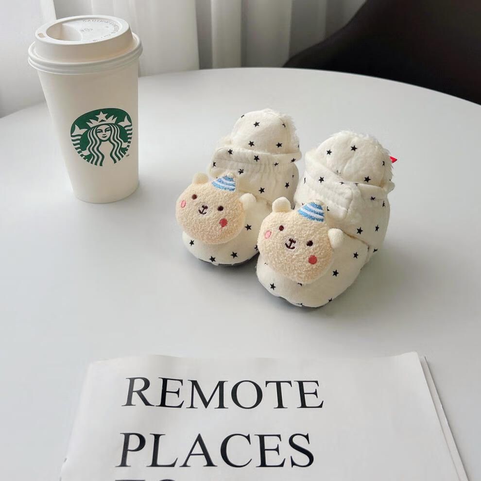 White baby shoes for autumn and winter, baby walking shoes with plush soft soles, winter shoes for infants and young children