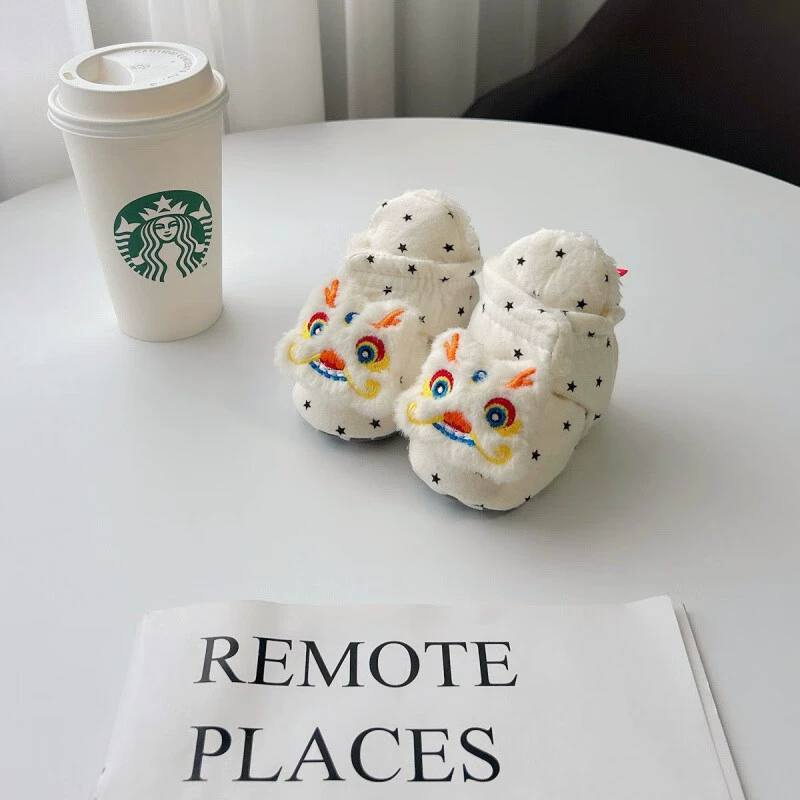 White baby shoes for autumn and winter, baby walking shoes with plush soft soles, winter shoes for infants and young children