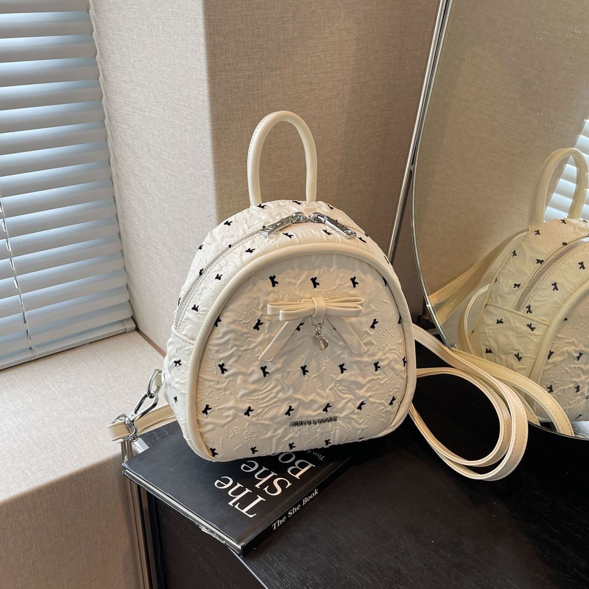 1PC   Cute Small backpack Designer Luxury bag Lady Handbag Fashion Women's backpack New Crossbody Bags Shoulder bag