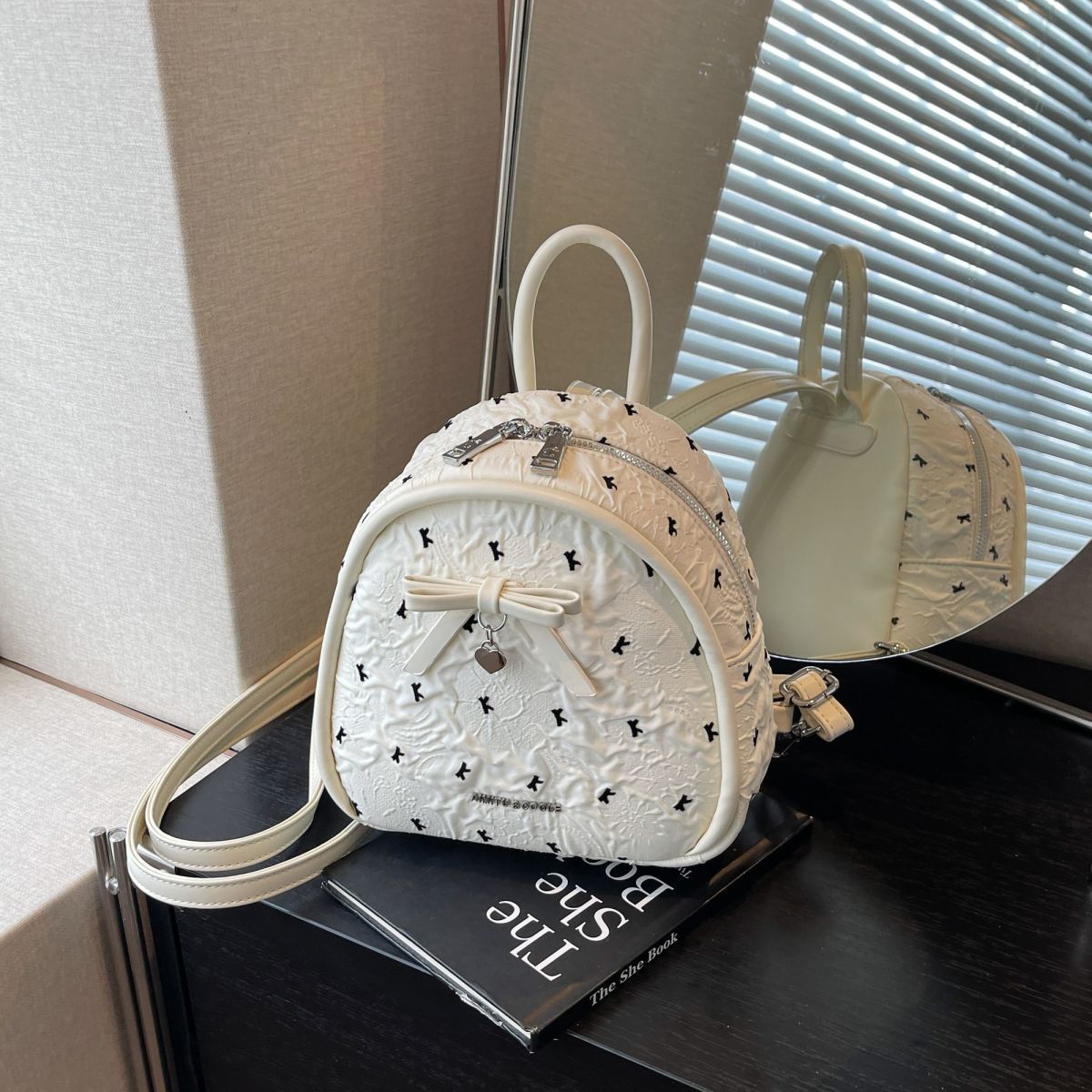 1PC   Cute Small backpack Designer Luxury bag Lady Handbag Fashion Women's backpack New Crossbody Bags Shoulder bag