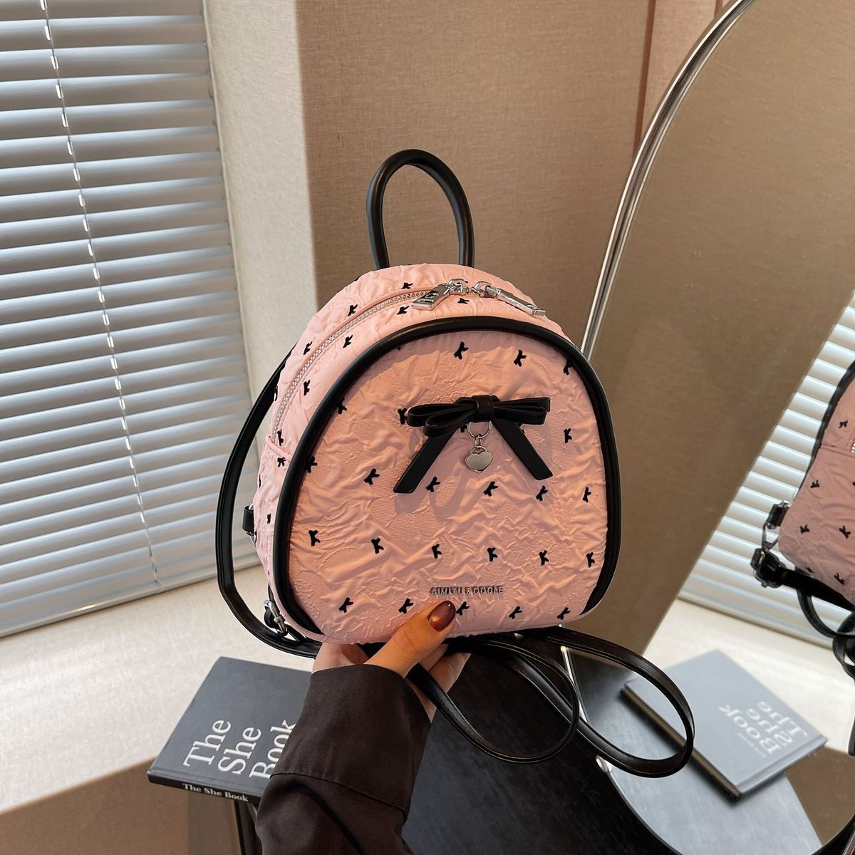 1PC   Cute Small backpack Designer Luxury bag Lady Handbag Fashion Women's backpack New Crossbody Bags Shoulder bag