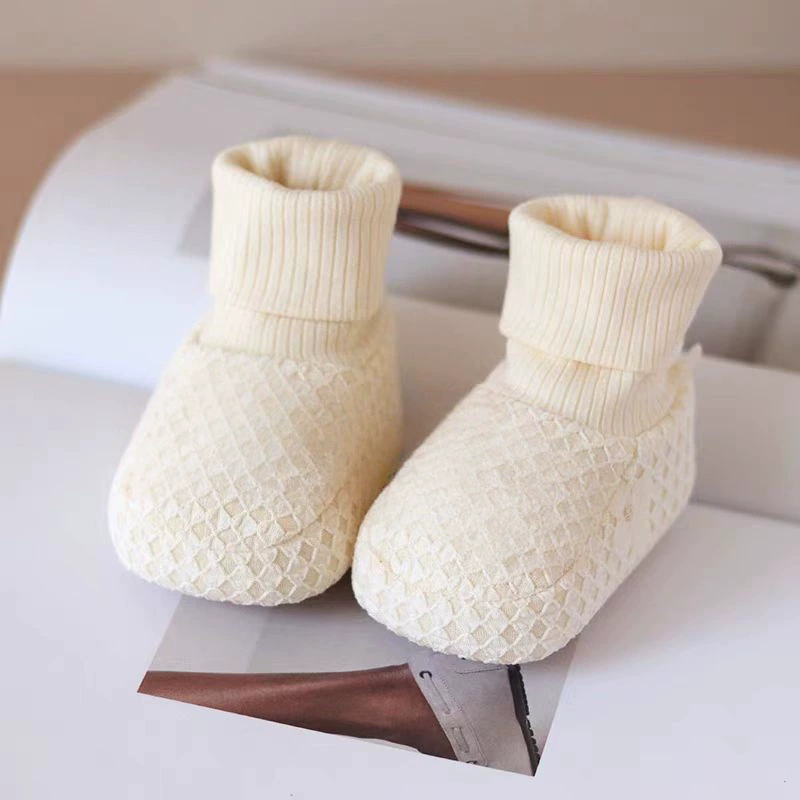 1Pair  Baby socks, women's baby soft soled shoes, princess style newborn shoes, 0-3 months anti drop spring and autumn styles
