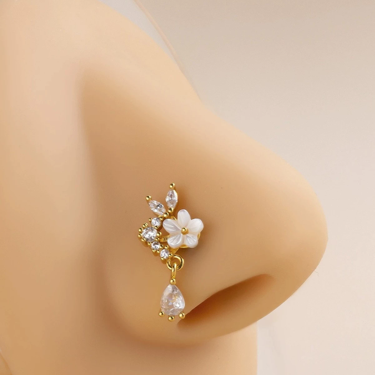 1PC New Design Stainless Steel Nose Studs Flower Dangle Nose Piercing Non Tarnish Stud Nose Ring Wholesale Piercing Jewelry A-2183