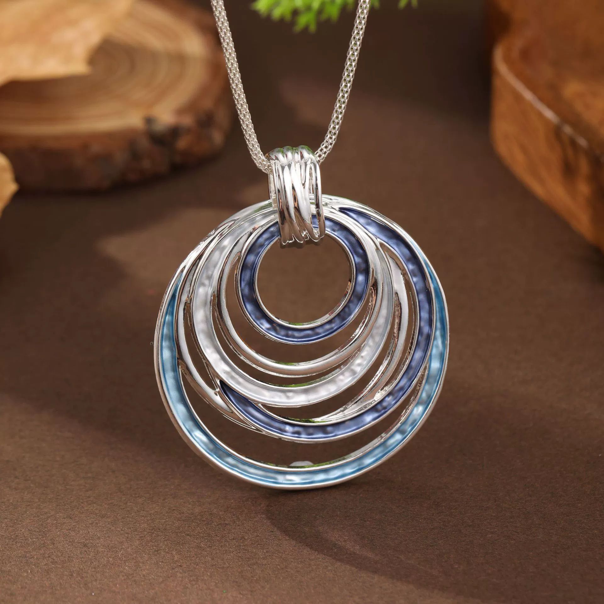 1PC    Women's New Color Oil Circular Hollow Geometric E Pendant Necklace with Personalized Creativity
