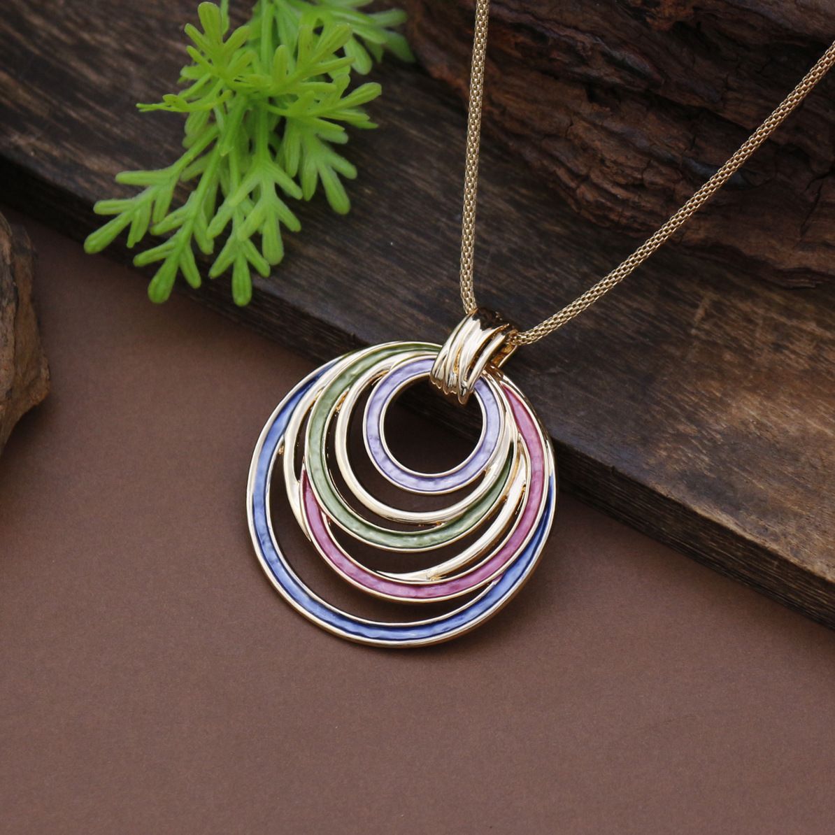 1PC    Women's New Color Oil Circular Hollow Geometric E Pendant Necklace with Personalized Creativity