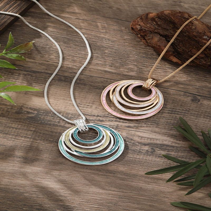 1PC    Women's New Color Oil Circular Hollow Geometric E Pendant Necklace with Personalized Creativity