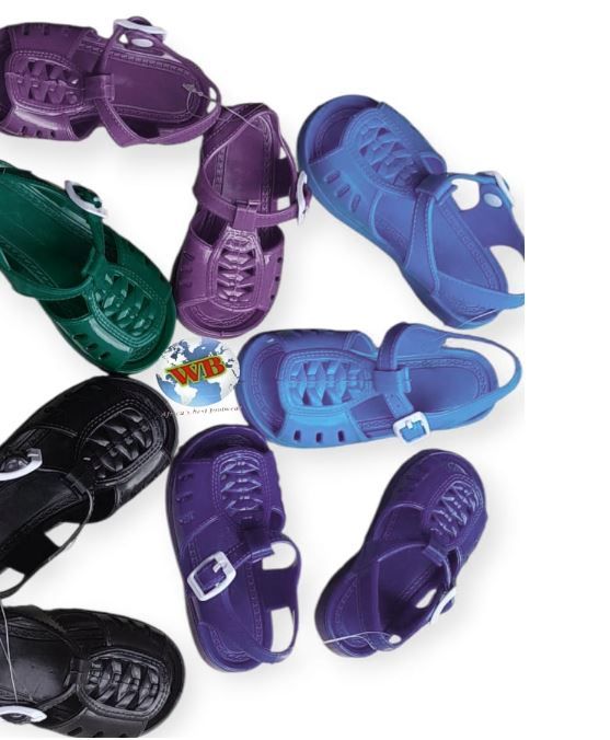 NEW ARRIVALS  TOP INFANT /KIDS CROCS SIZE 2-7