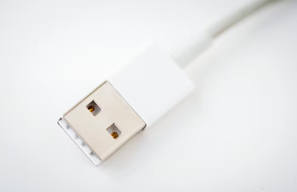 ALDEEPO AD-I380 USB TO MICRO USB CABLE – FAST CHARGING, DURABLE BUILD & STABLE DATA TRANSFER HIGH-QUALITY MATERIAL