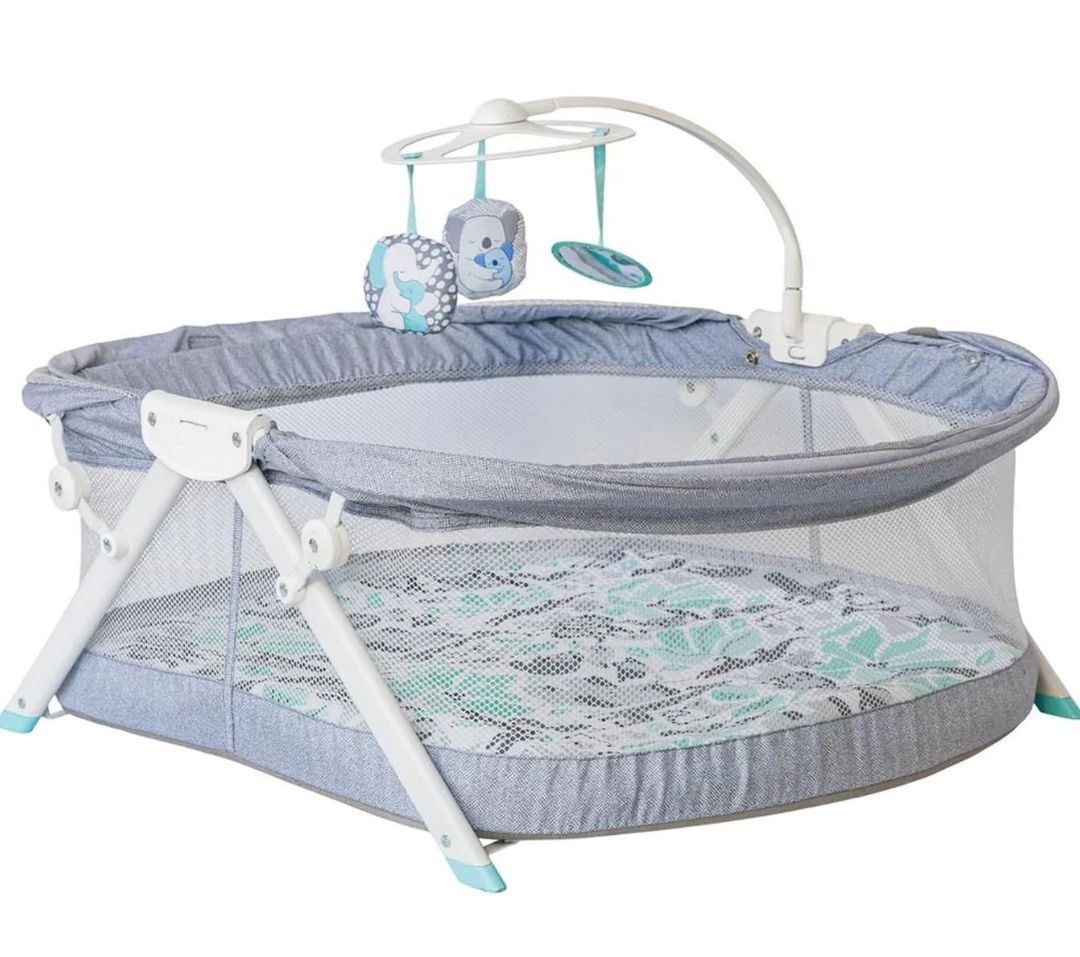 Sweet Dreams Fold & Go Bassinet