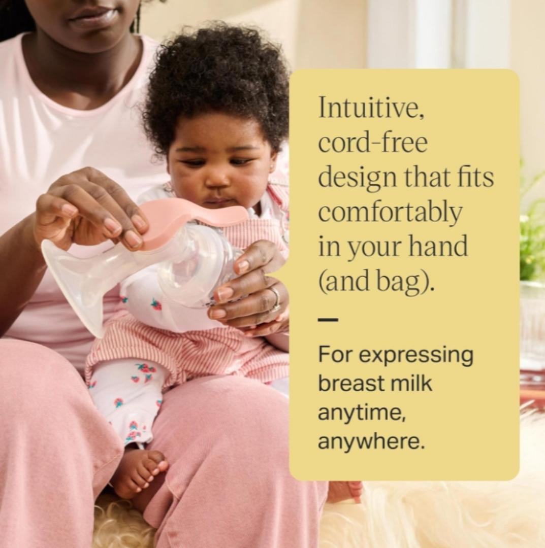 Tommee Tippee Made Me Single Manual Breast Pump, Strong Suction, Soft Feel, Ergonomic Handle, Portable and Quiet Breastmilk Pump, Baby Bottle Included