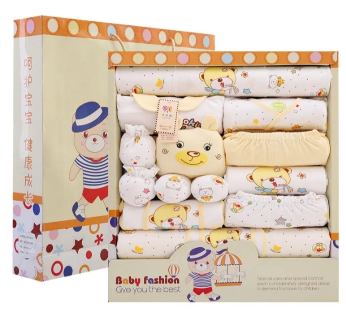 Newborns Little Surprise Box UNWRAP A HAPPY STORY baby-girls, boys 17 Pcs Baby Hamper Set