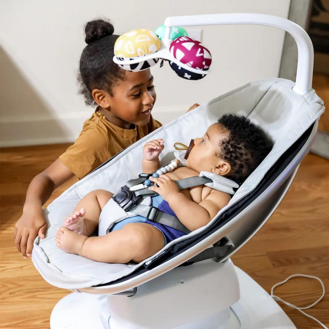 4moms MamaRoo Multi-Motion Baby Swing, Bluetooth Enabled with 5 Unique Motions