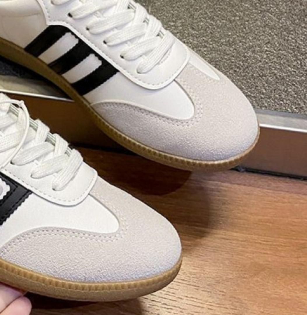 Samba shoes sneakers cream white .  samba shoes. Sneakers for men . sneakers .Sneakers for women. running sneakers. black samba shoes. white samba shoes. Sneakers. Single sole. unisex sneakers