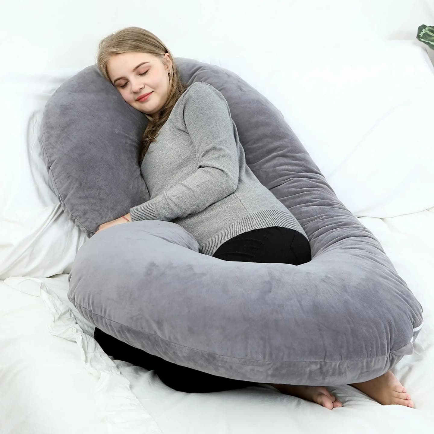 C Pregnancy Pillow , Multi-Use New Pregnancy And Breastfeeding PillowNatural and pure cotton fabrics.
End bending design to maintain natural thigh separation.
Soft and comfortable backrest design.Best
