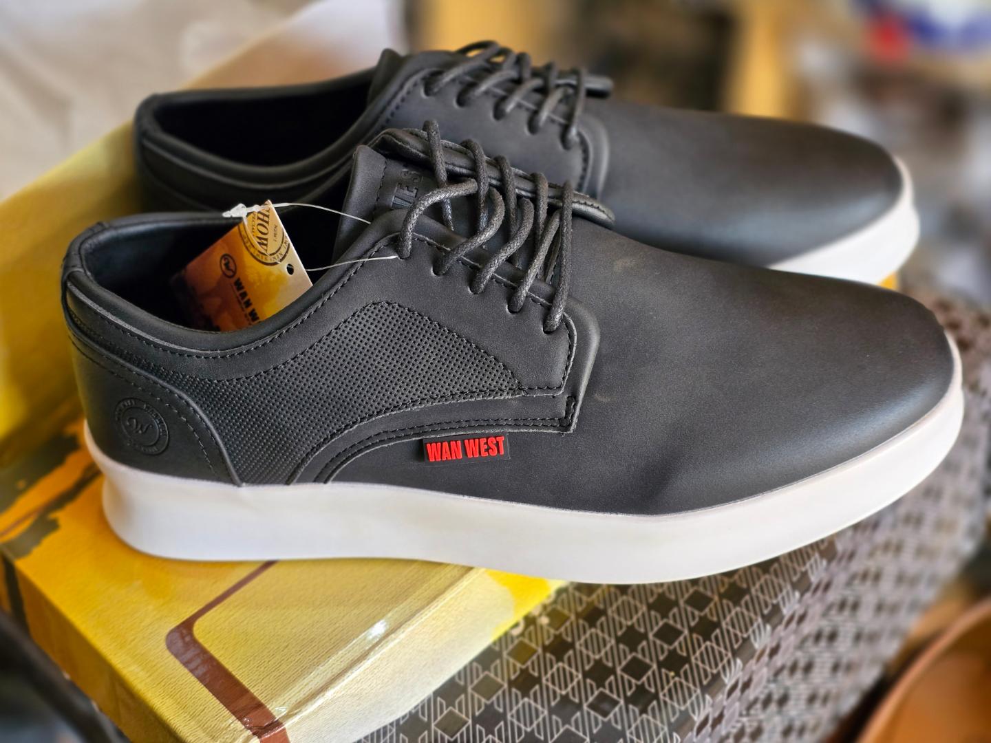 Dripsteps Trending Casual Leather Shoes for Men – Stylish Comfortable, Durable High-Quality Fashion Footwear for Office, Outdoors & Daily Wear | Best Price on Kilimall Kenya 2025 💯