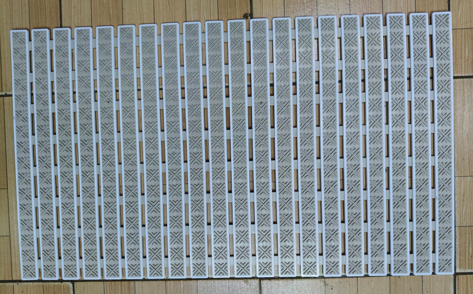 SHOWER MATS. Anti Skid Mat for Bath and Bathroom Shower Mat Floor Bathroom Anti Slip Mat with Suction Cups & Drain Holes. Keeps wet areas safe and slip free. Prevents slipping in high moisture areas.